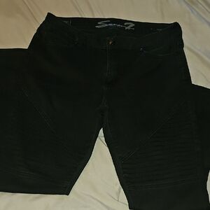 *Seven7 Black Jeans with Ribbed Detail